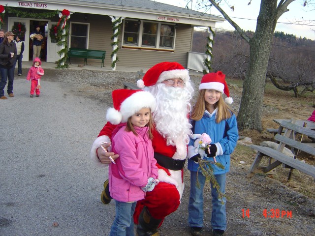 Yorktown Fire With Santa visit Wilken's Farm